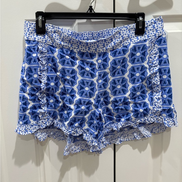 Vineyard Vines Pants - NWOT Printed Ruffle Blue Vineyard Vines Shorts